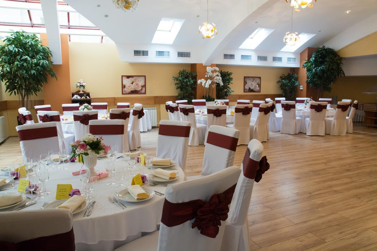 Hotel Nemira Slănic-Moldova Zewnętrze zdjęcie