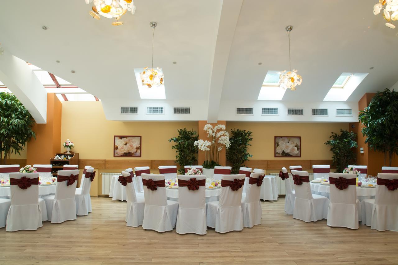 Hotel Nemira Slănic-Moldova Zewnętrze zdjęcie