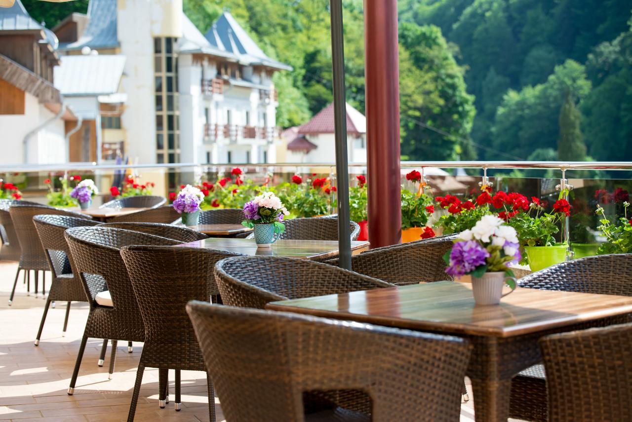 Hotel Nemira Slănic-Moldova Zewnętrze zdjęcie
