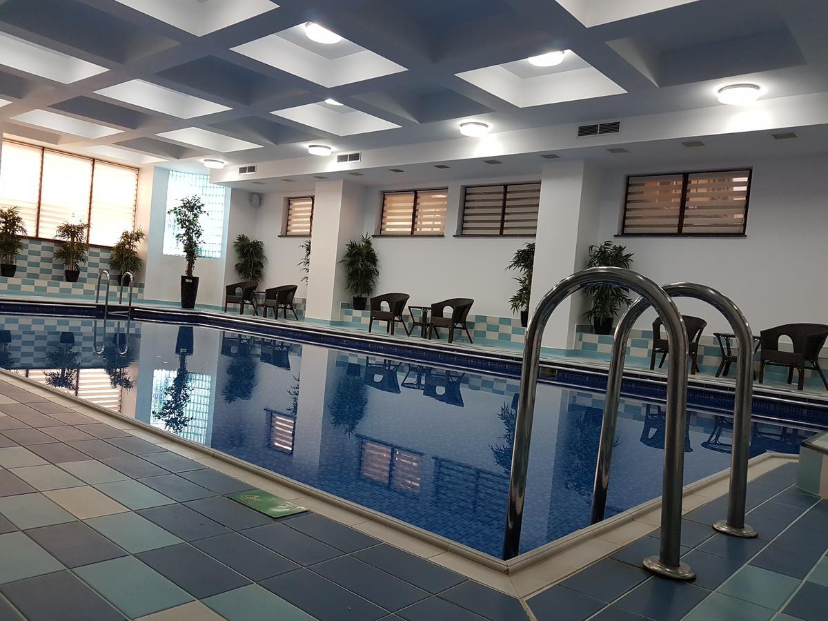 Hotel Nemira Slănic-Moldova Zewnętrze zdjęcie