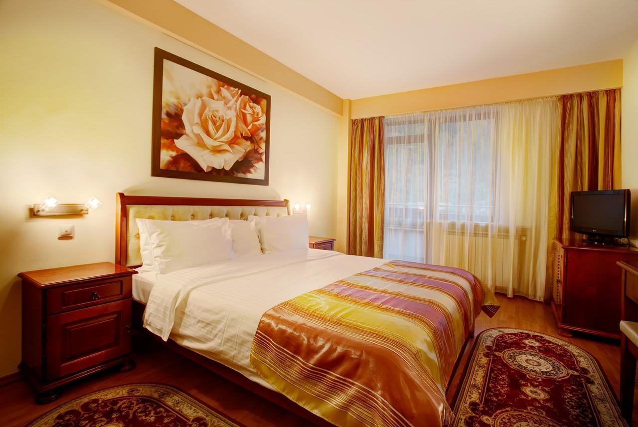 Hotel Nemira Slănic-Moldova Zewnętrze zdjęcie