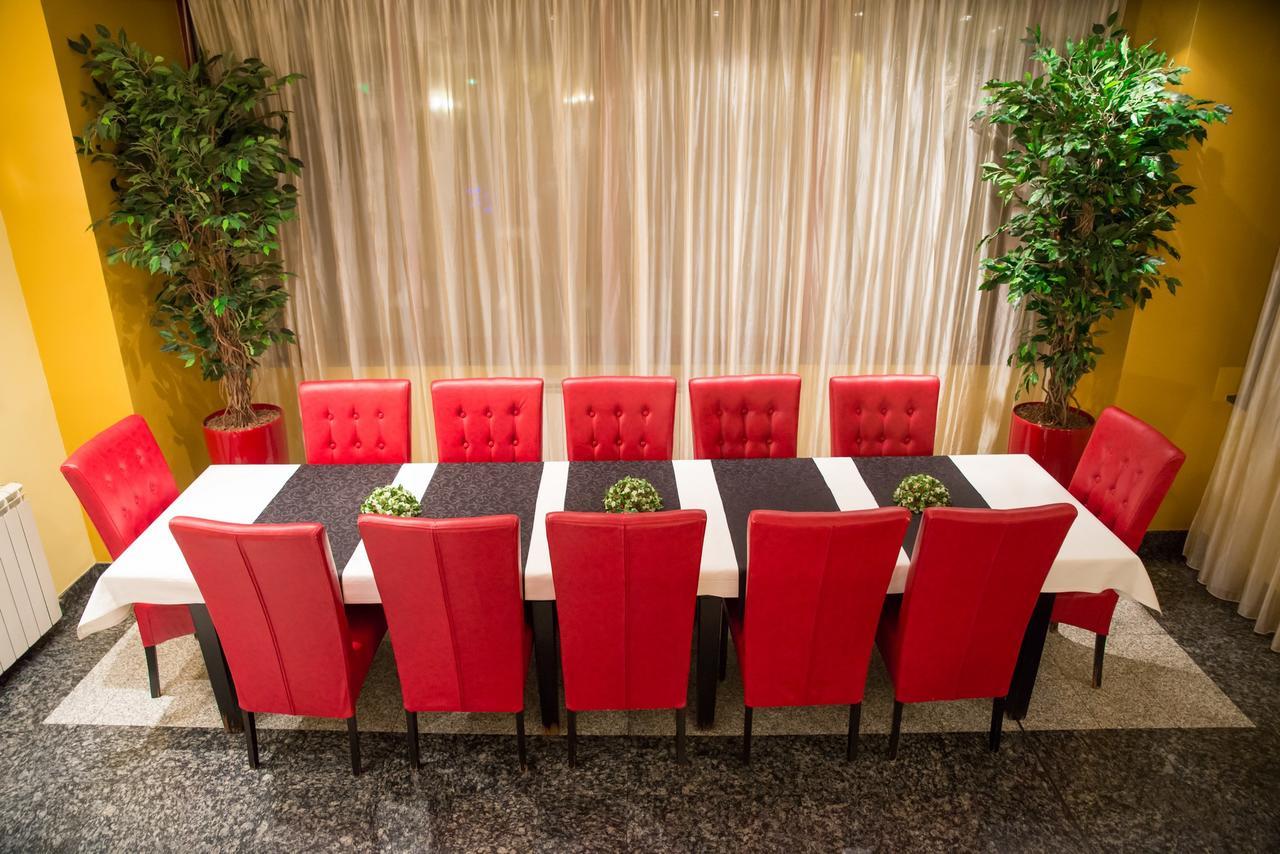 Hotel Nemira Slănic-Moldova Zewnętrze zdjęcie
