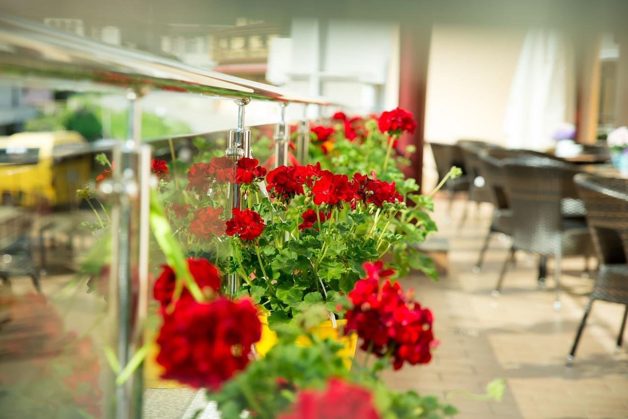 Hotel Nemira Slănic-Moldova Zewnętrze zdjęcie